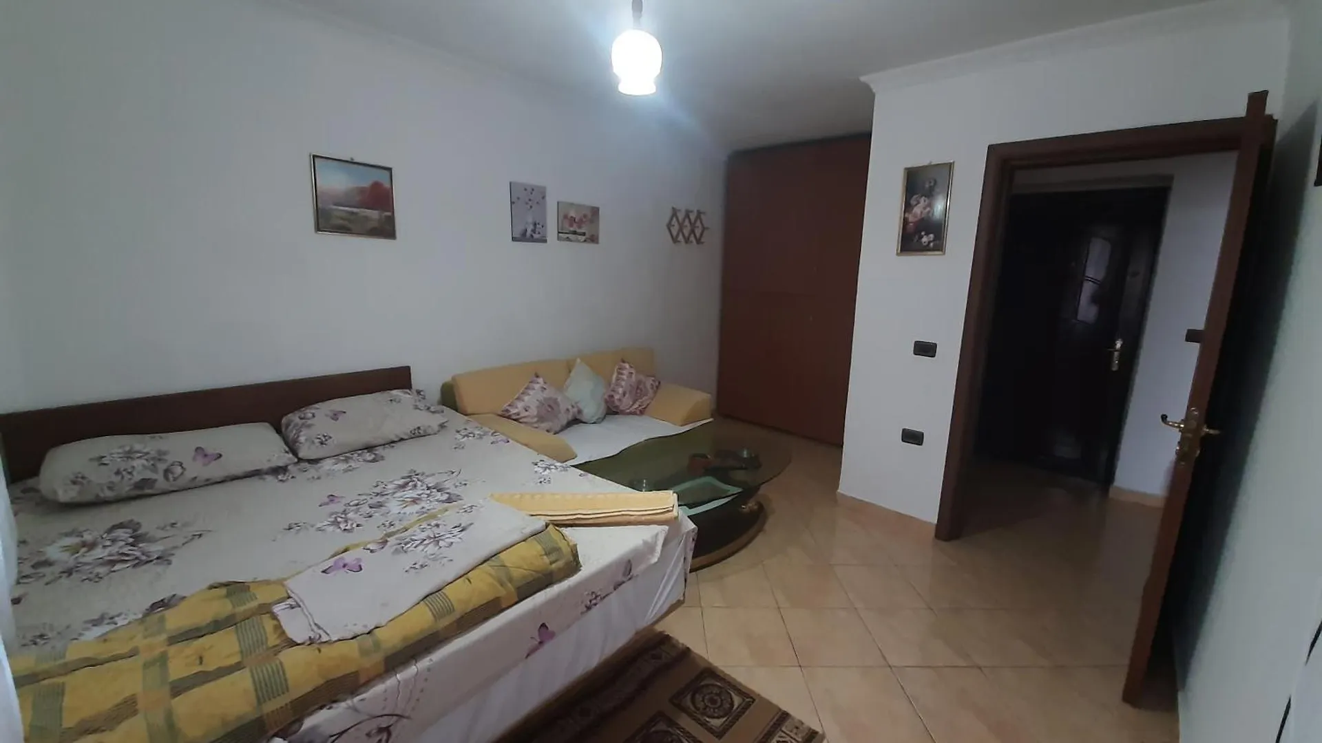 Genti Apartment Tirana 0*,  Albania